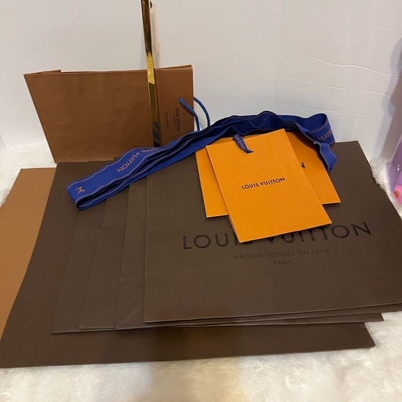 Paper Bag LV - Picture 2 of 3